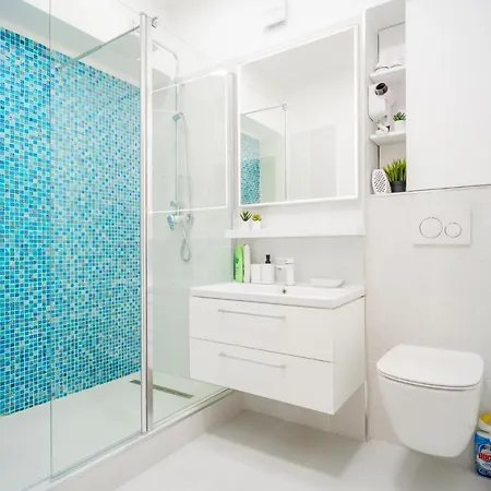 Union Plaza - Balcony Delight In Center Appartement